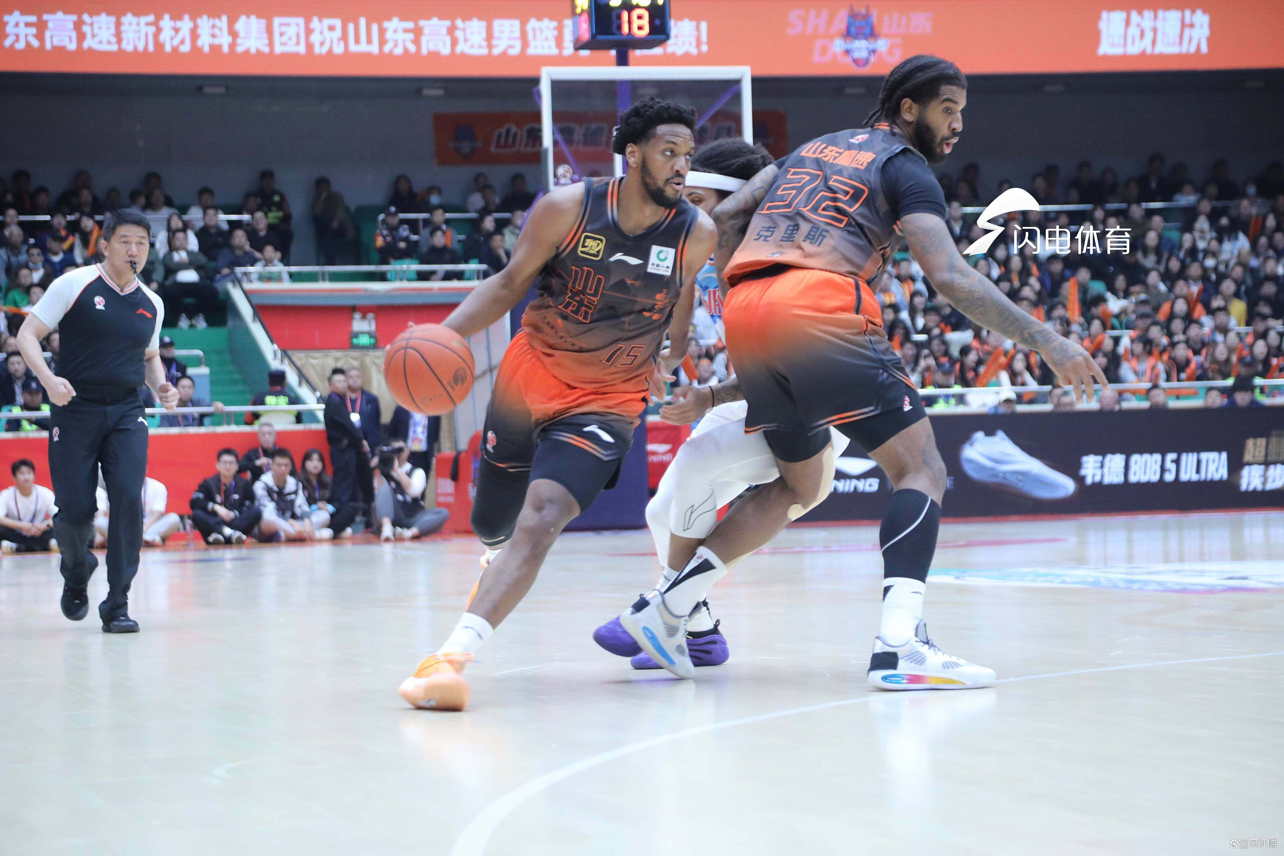 转折点山东男篮内部沟通，CBA常规赛赛后攻防权衡，震撼外界，赛程密集仍需轮换的简单介绍