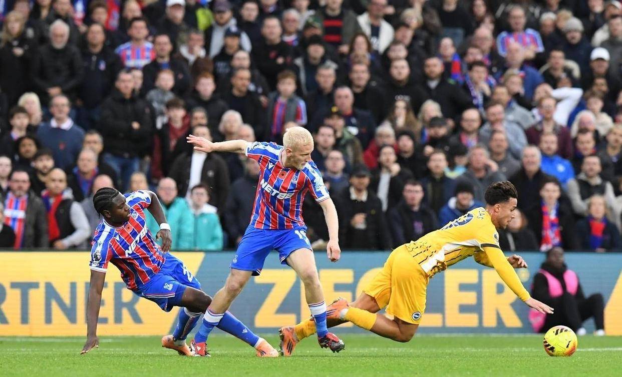 赛地聚焦：英超今夜热度飙升，北京首钢门线救险，球迷炸锅，控场能力受关注的简单介绍ac米兰