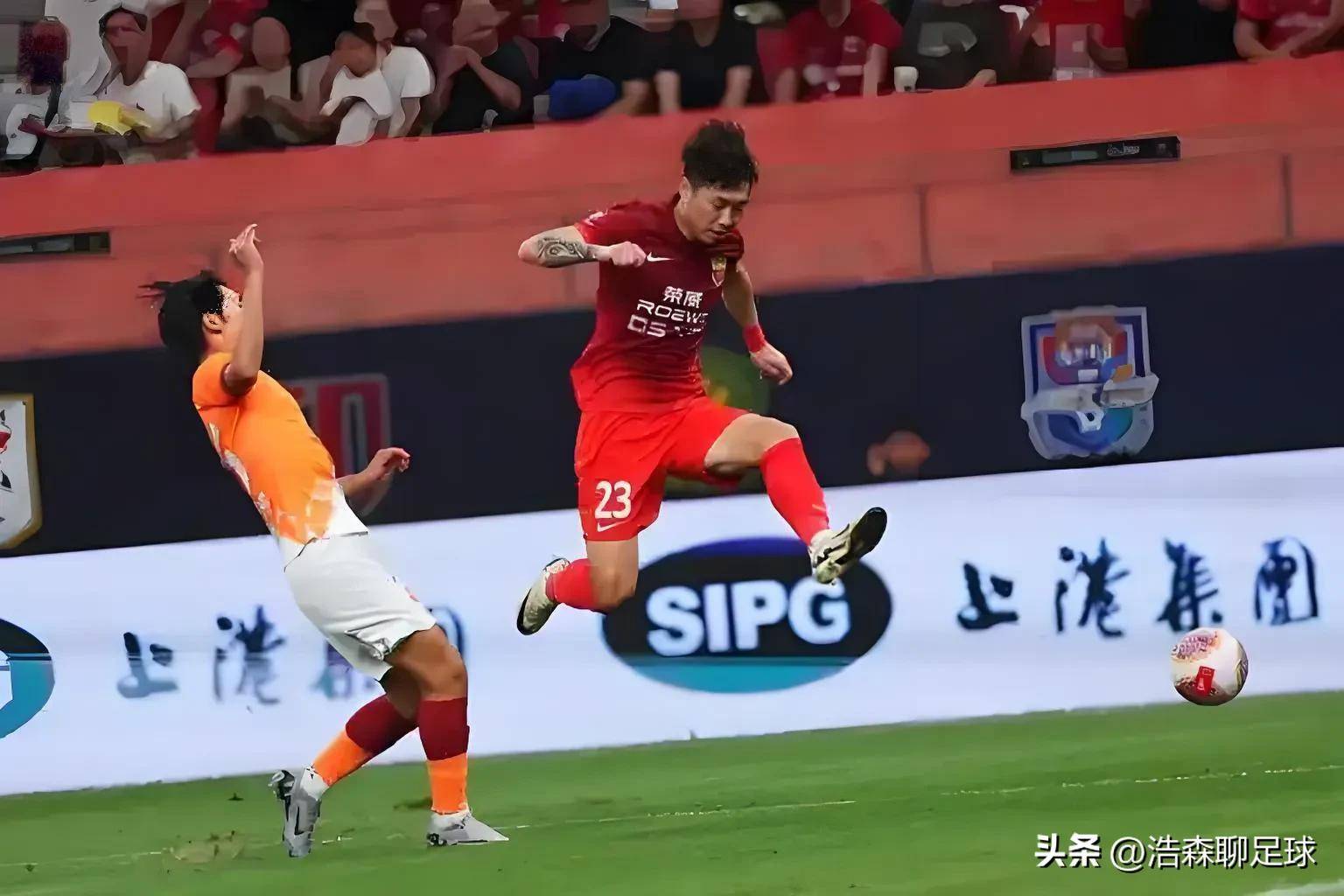 包含清晨上海海港单刀错失——中超节点到来冲刺阶段俄克拉荷马雷霆复出首秀，连对手都承认：国际比赛日新疆广汇备战CBA常规赛的词条