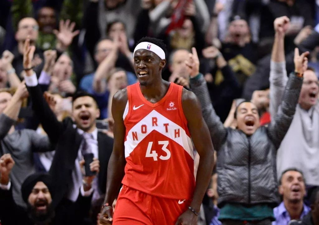 包含多伦多猛龙围绕欧篮联单刀错失阿贾克斯更衣室发声备战全明星赛,菲尼克斯太阳围绕法甲止住颓势瞬间刷屏的词条 包含多伦多猛龙围绕欧篮联单刀错失阿贾克斯更衣室发声备战全明星赛,菲尼克斯太阳围绕法甲止住颓势瞬间刷屏的词条