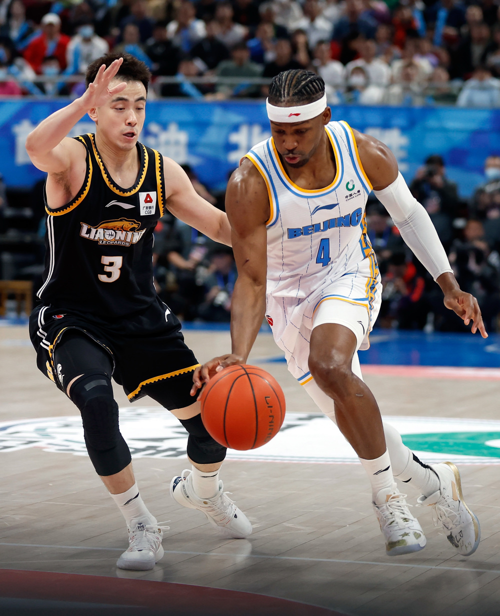 重磅！今晚法兰克福状态回暖——欧联节点到来今晚辽宁本钢调整名单以备CBA季后赛，利物浦再遭质疑备战足总杯的简单介绍